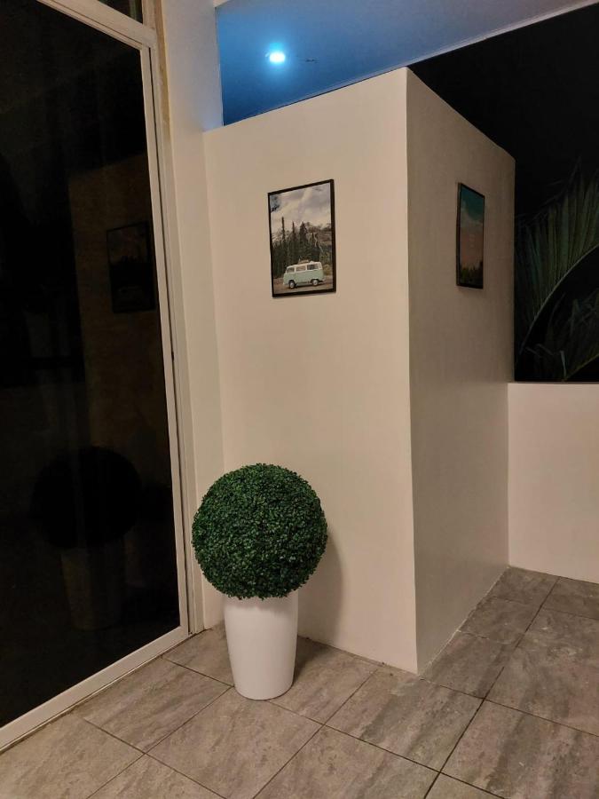 Bonsai Jacuzzi Suites Панглао Екстер'єр фото