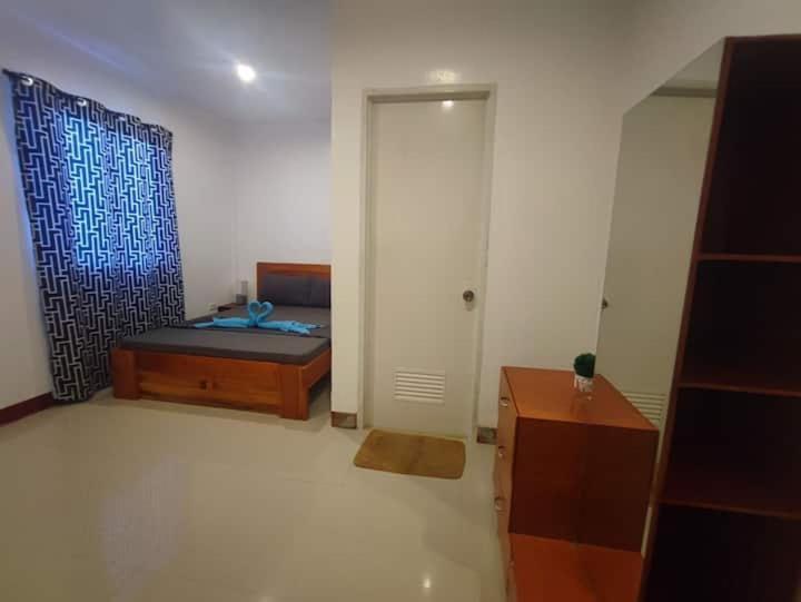 Bonsai Jacuzzi Suites Панглао Екстер'єр фото